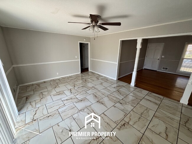 Foto del edificio - 2319 49th Ave