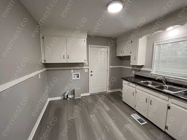 Foto del edificio - 1042 Winn St