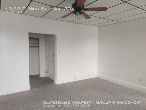 Foto del edificio - One Bedroom- Downtown Apartment