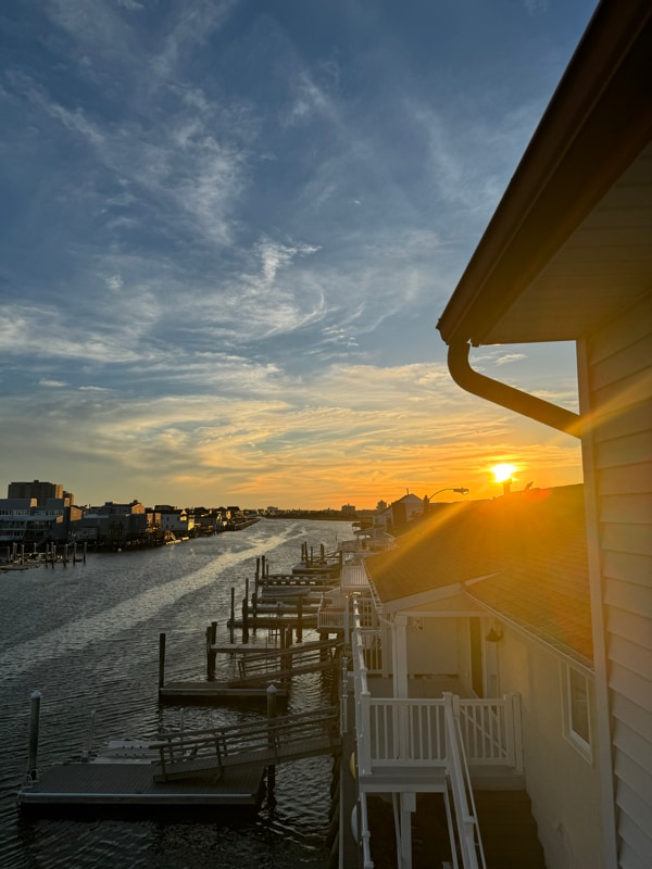 Primary Photo - 3914 South Blvd