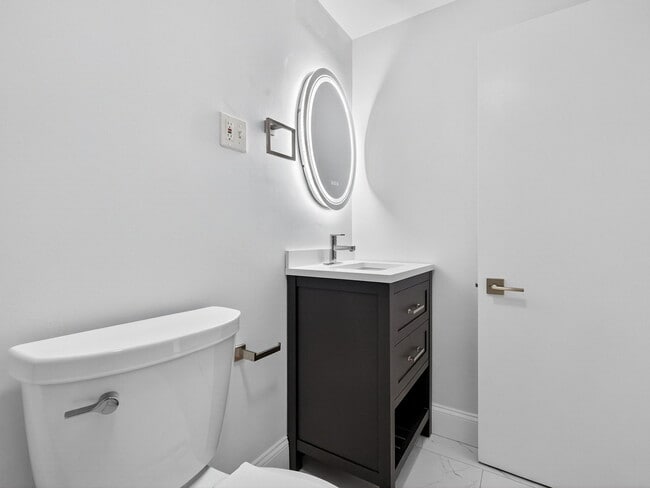 Building Photo - 1578 Cambridge St