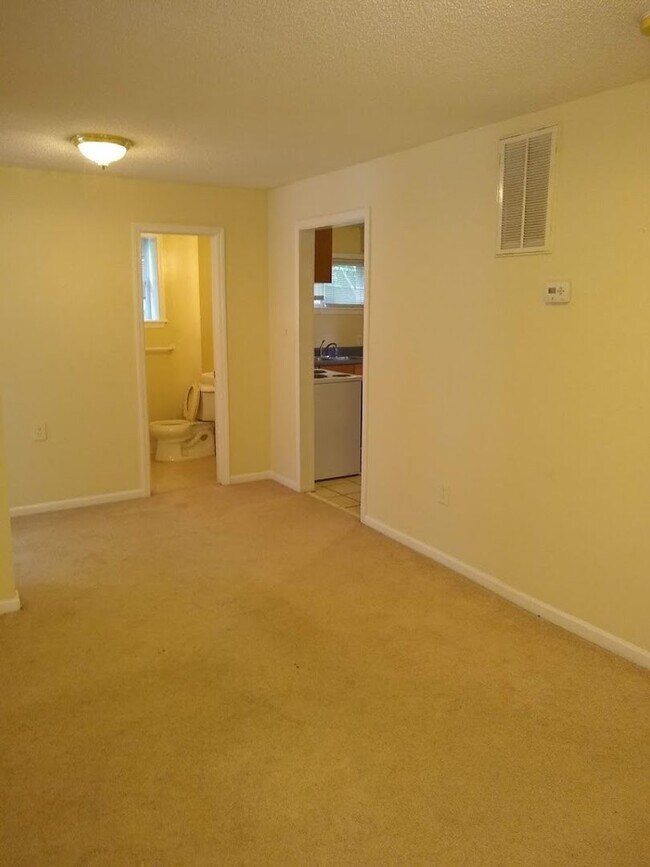 Foto del edificio - Chapel Hill/South Merritt Mill Road Apartment