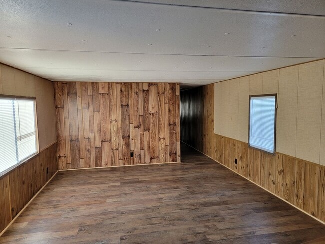Building Photo - 1692 Williams Dr
