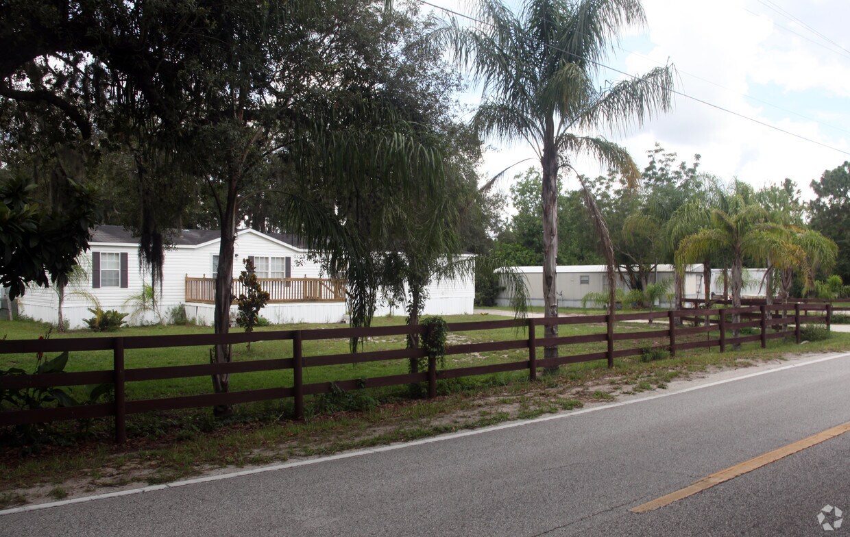 255 Stokes Rd, Lake Wales, FL 33898 Apartments in Lake Wales, FL