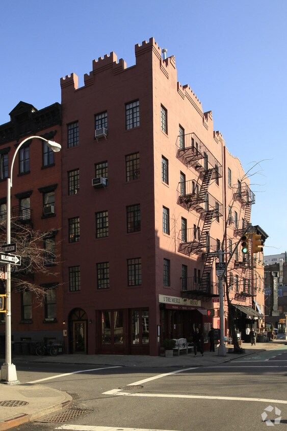 Building Photo - 233 W Fourth St