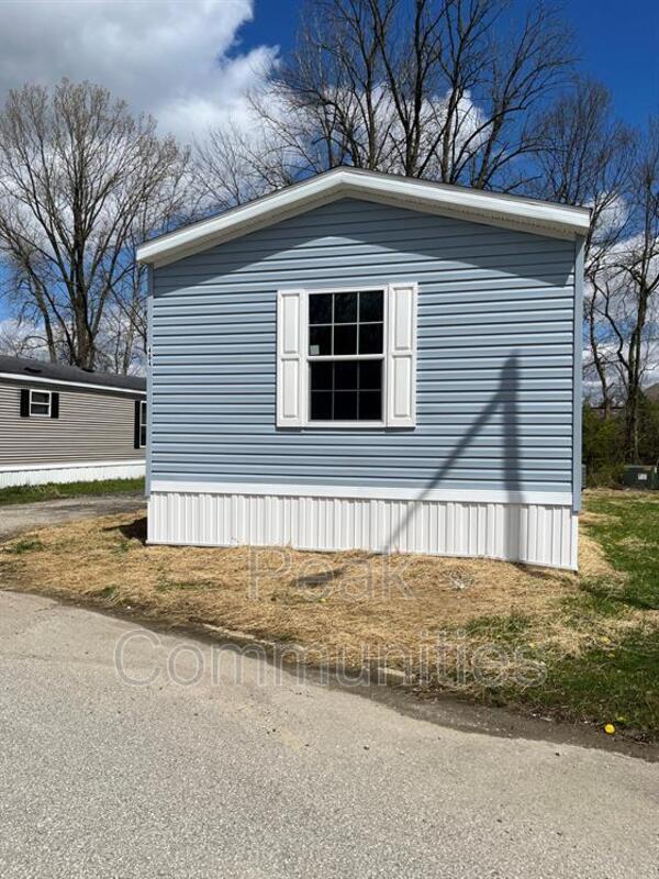 464 Shady Brook Hts, Greenwood, IN 46142 House Rental in Greenwood, IN