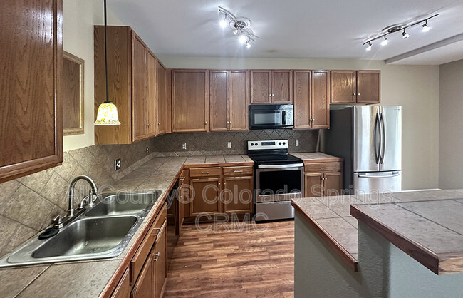 Building Photo - 2289 Gilpin Ave