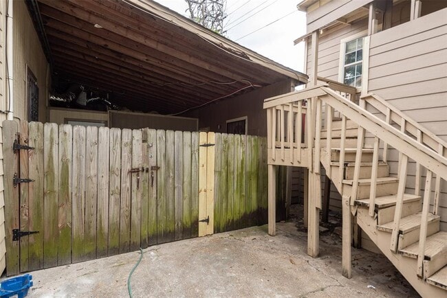 Building Photo - 1614 Ryon St