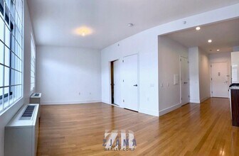 Building Photo - 836 Bergen St