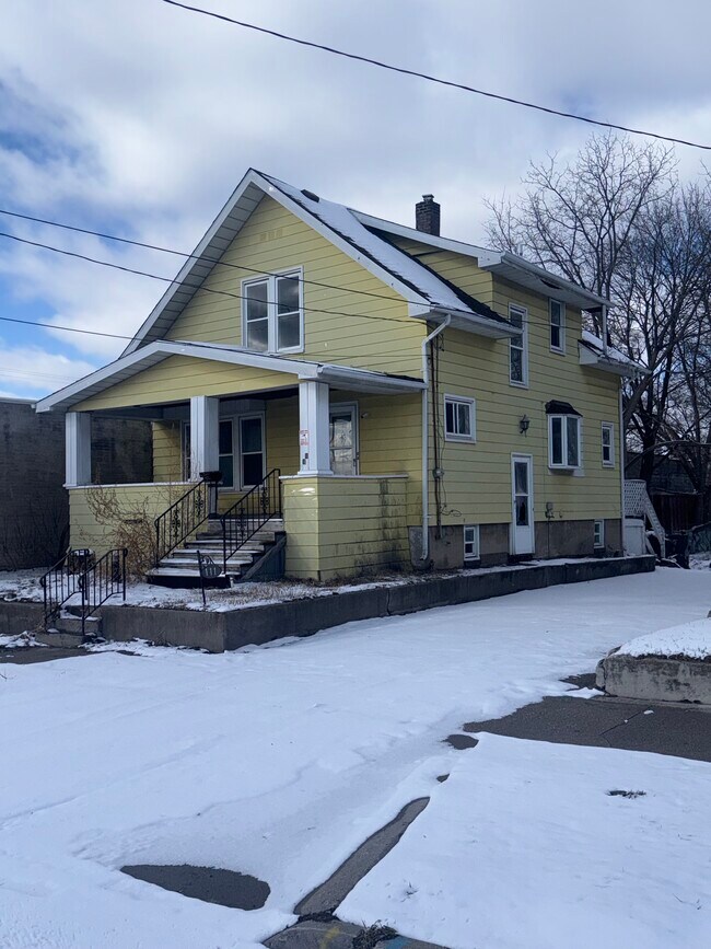 Foto del edificio - 111 E Livingston Dr