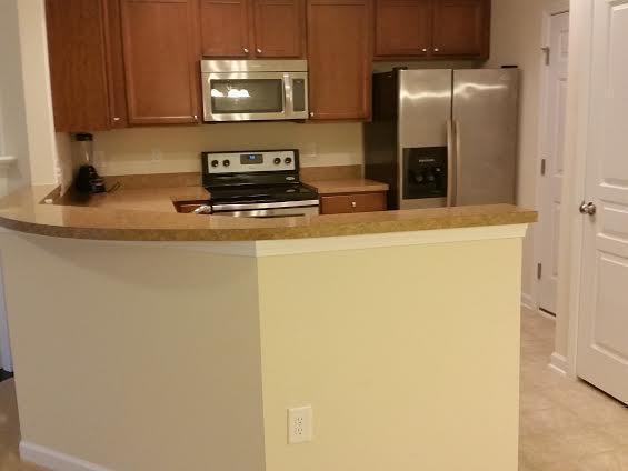 Building Photo - Wonderful 3BR/2.5BA town home in popular H...