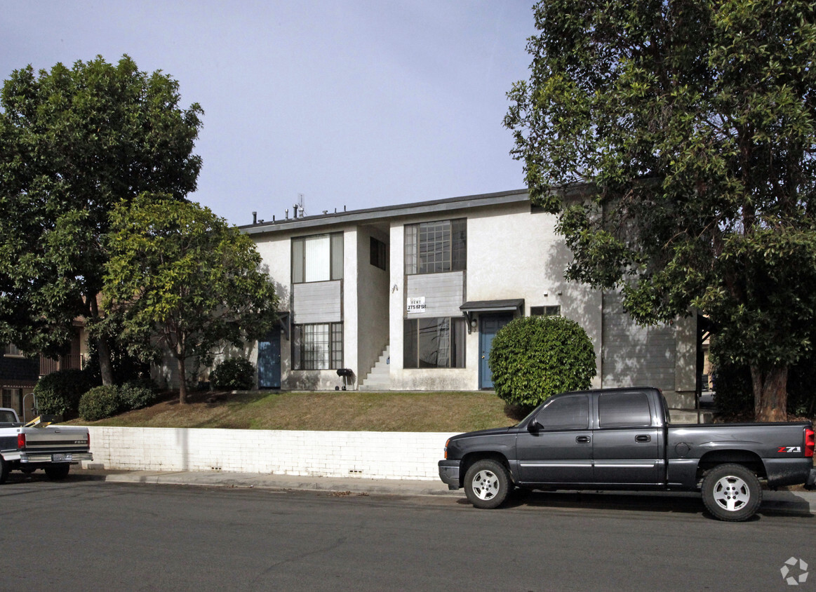 Primary Photo - 5636 Lauretta St