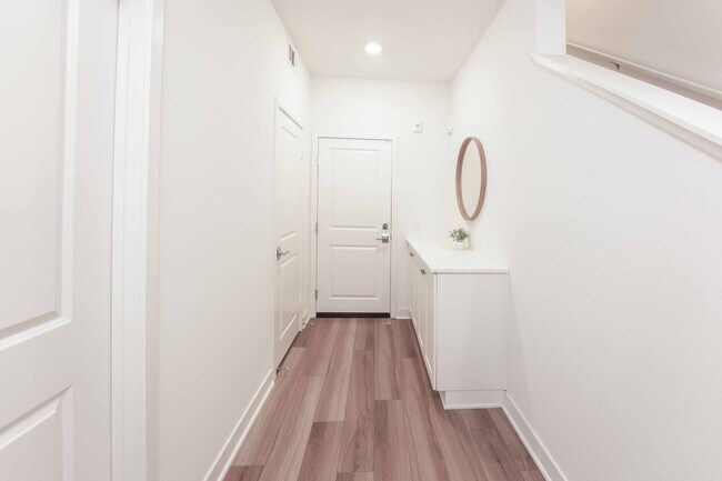 Foto del edificio - 4 Bedroom & 4 Bathroom