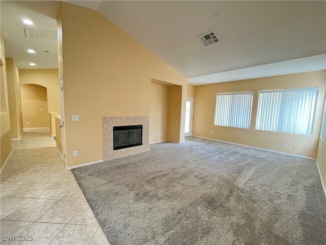 Foto del edificio - 5044 Walbrook Ln