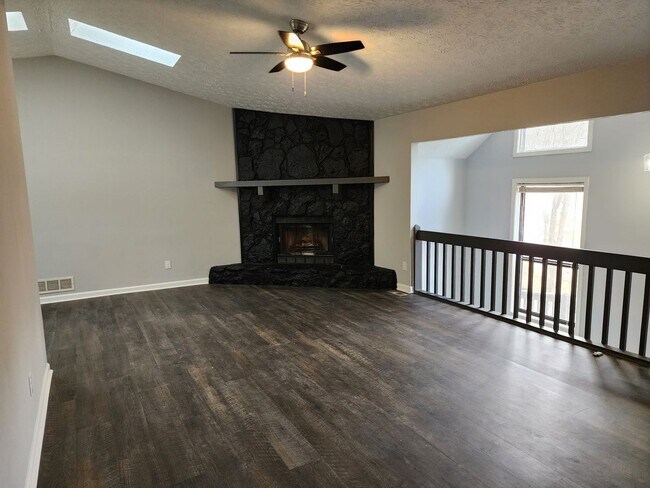 Foto del edificio - Beautiful 4 bed 3 bath home located in Acworth