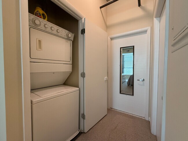 Foto del edificio - 1300 N St NW