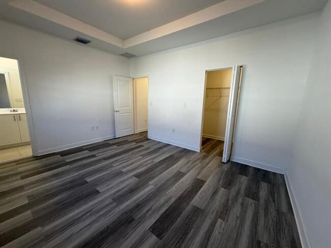 Foto del edificio - 2885 SE 25th Ave