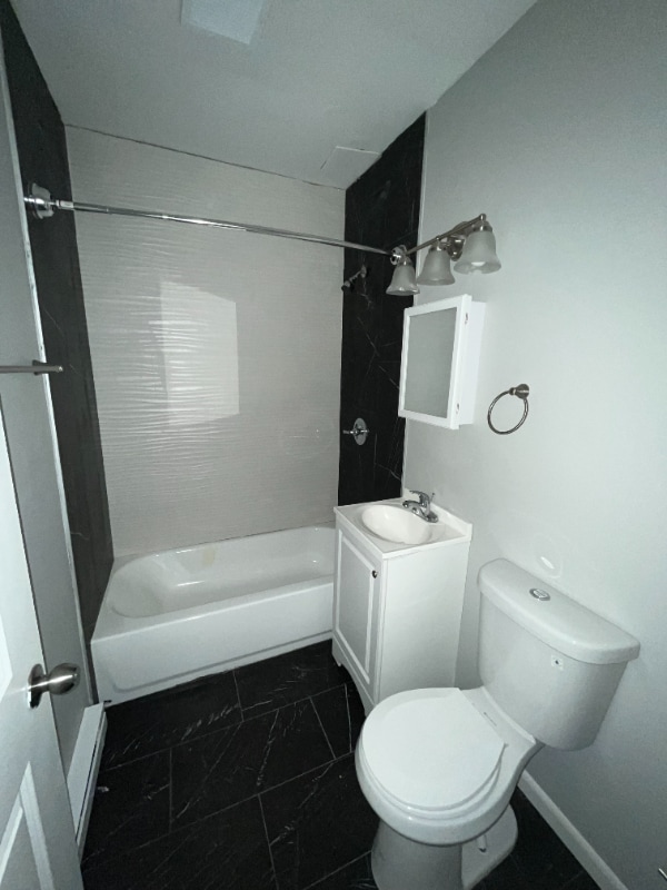 Building Photo - 89 S Whitney St