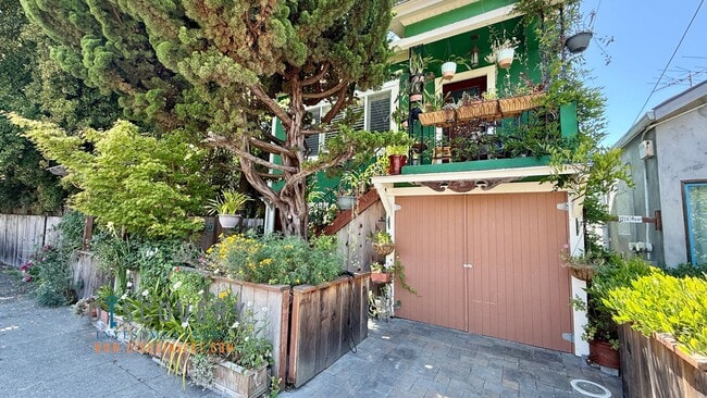 Photo - 3228 Boise St Apartment