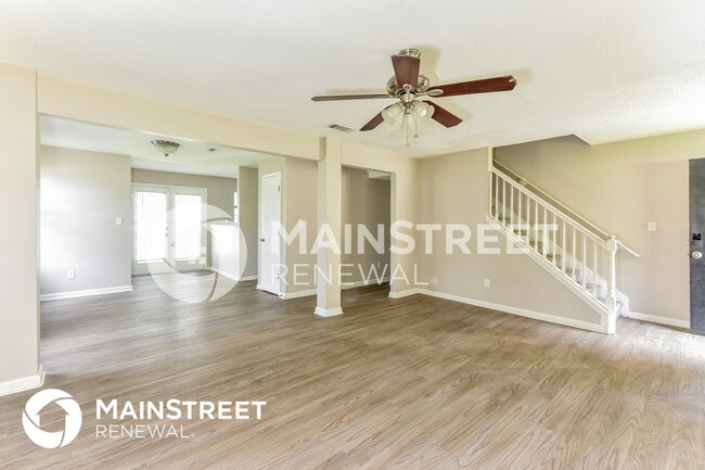 Building Photo - 3340 Glen Hollow Dr