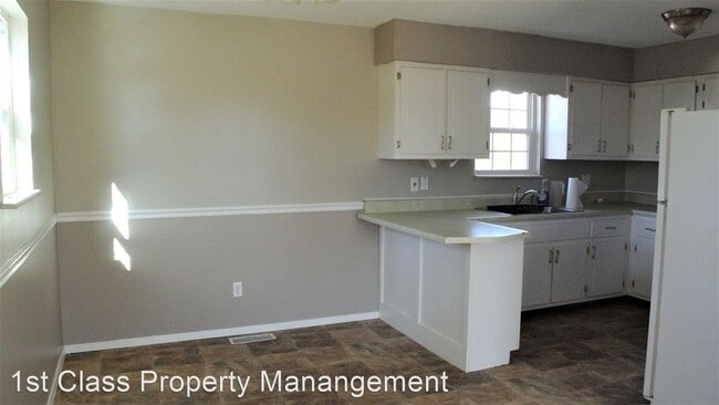 Building Photo - 2 br, 1 bath House - 241 CR 4702