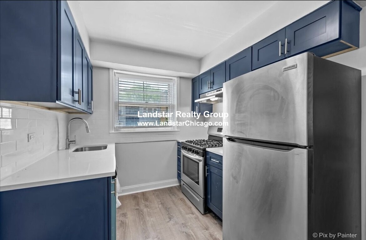 Primary Photo - 2717 W Berwyn Ave
