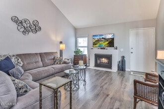 Building Photo - 342 Via Colinas
