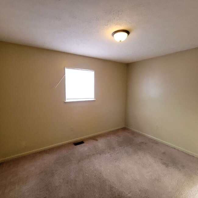 Foto del edificio - Lawrence Area 4BR House!