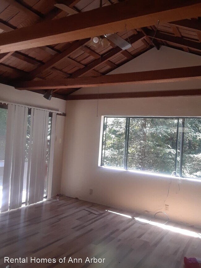 Building Photo - 2 br, 2 bath House - 11600 Lake Blvd