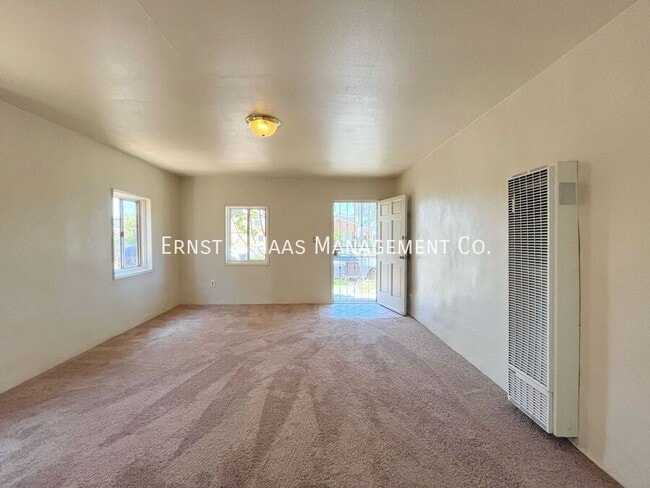 Building Photo - 5350 Lime Ave
