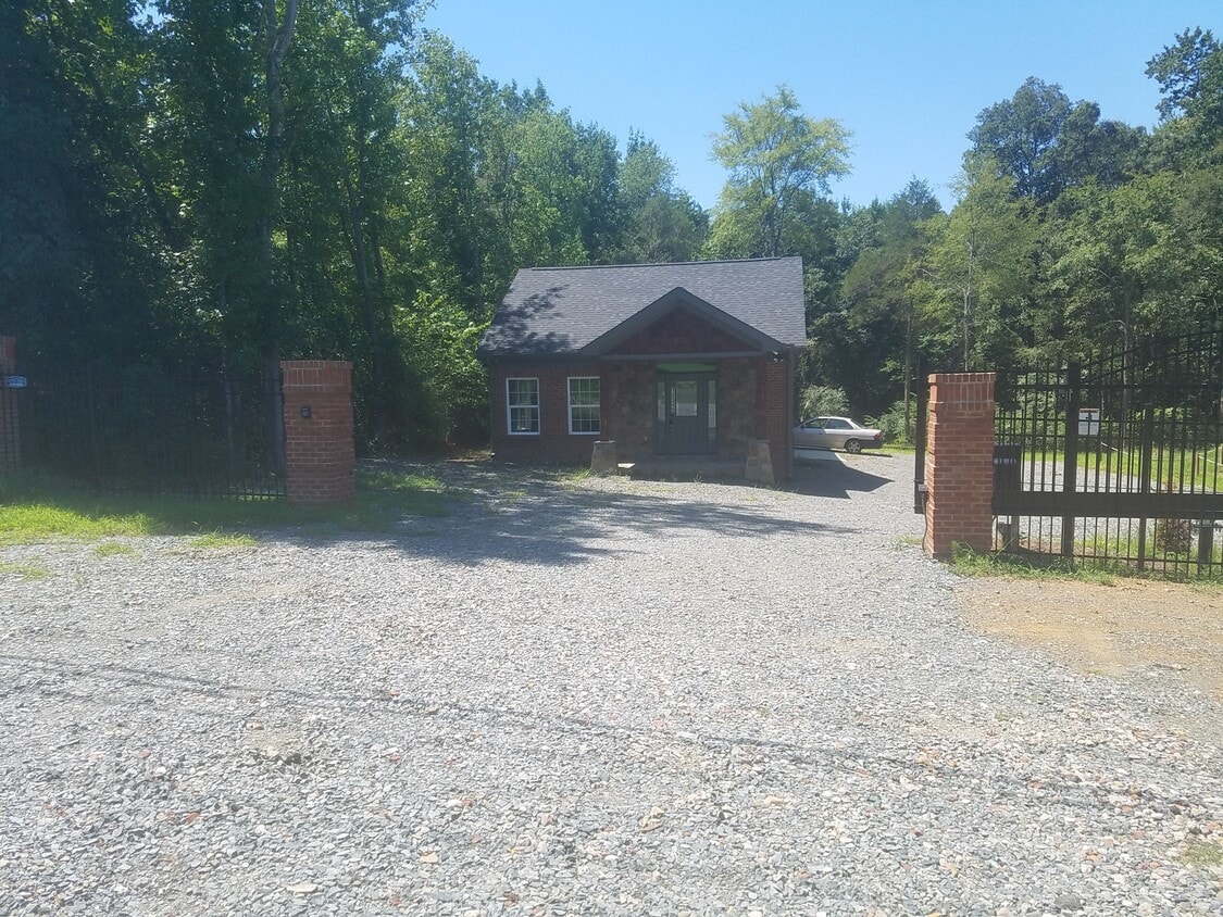 15340 Idlewild Rd, Stallings, NC 28104 House Rental in Stallings, NC