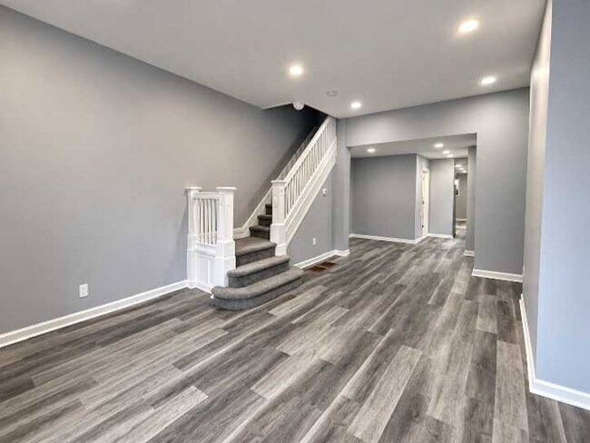 Foto del edificio - Renovated 3-Bedroom, 2-Bath Home with Central Air in Brewerytown