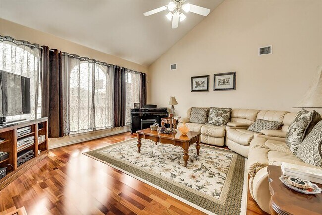 Building Photo - 4519 Grantham Dr
