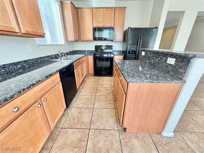 Foto del edificio - 9413 Sweetwood Ave