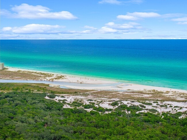 Building Photo - 79 Grande Pointe Dr