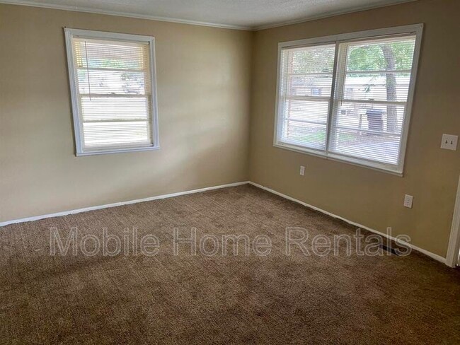 Building Photo - 3304 Jerry Dr