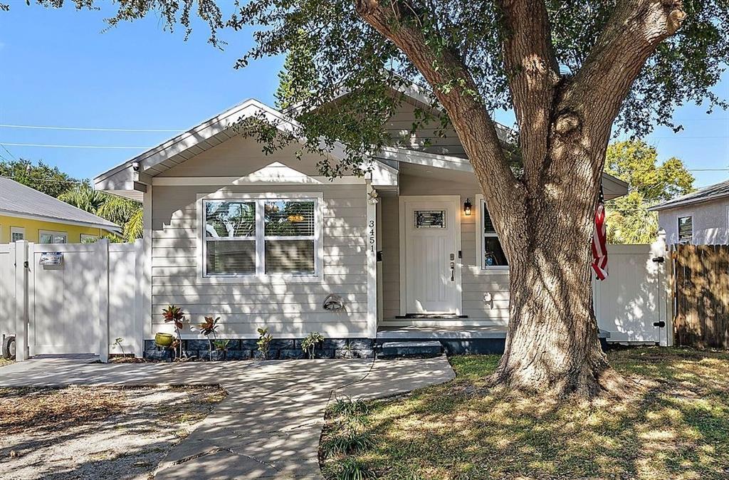 Foto principal - 3451 33rd Ave N