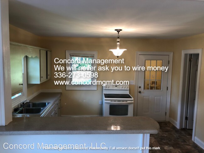 Building Photo - 2 br, 1 bath House - 800 Franklin Blvd