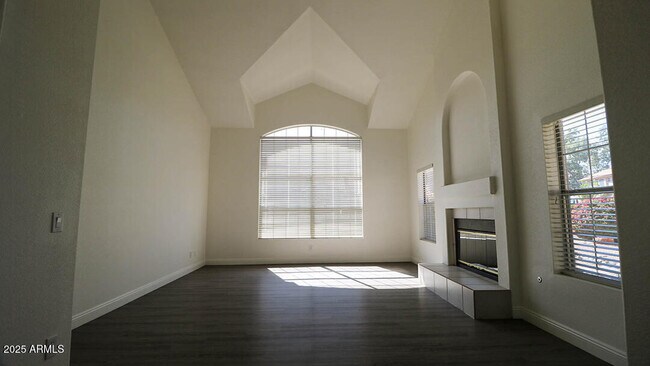 Foto del edificio - 7861 W Kerry Ln
