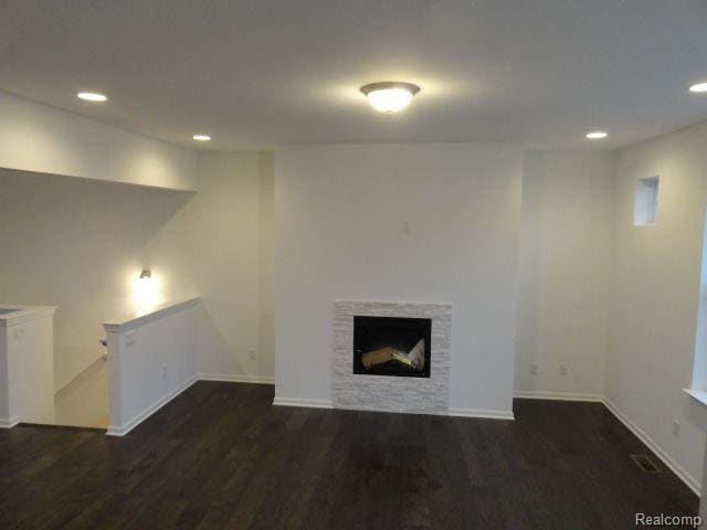 Building Photo - 5926 Arban Dr