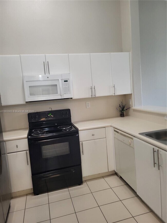 Foto del edificio - 1662 SE 27th Dr