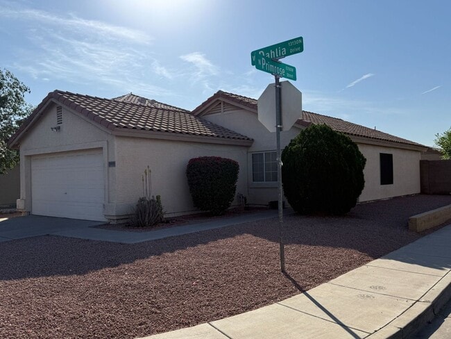 Building Photo - 12071 W Dahlia Dr