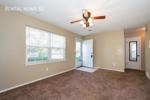 Building Photo - Cute and Cozy 2-bed/1-bath Ranch  #5209