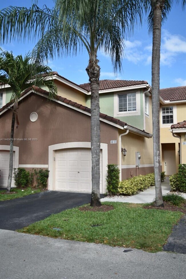 3641 San Simeon Cir, Weston, FL 33331 Townhome Rentals in Weston FL