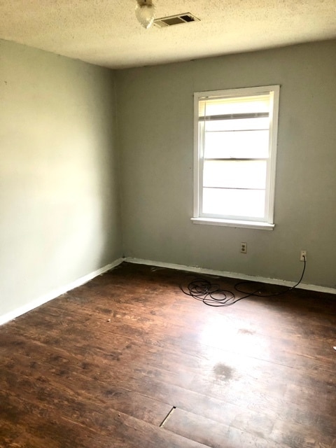 Building Photo - 5343 N Raymond Ave