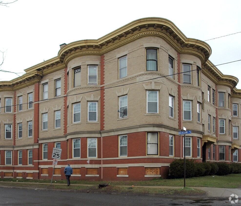 Rosamond Apartments in Holyoke, MA