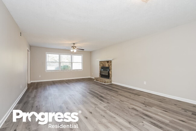Building Photo - 251 Summer Pond Trail