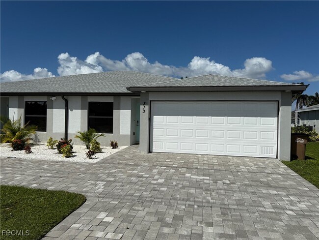 Foto del edificio - 315 SW 47th Terrace