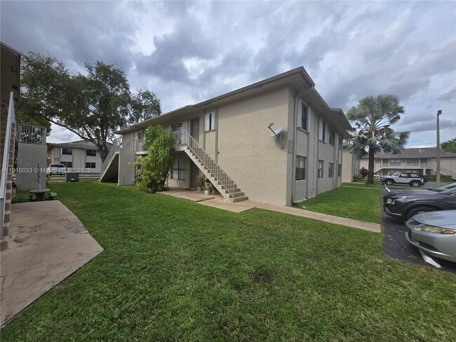 Building Photo - 15342 SW 72nd St