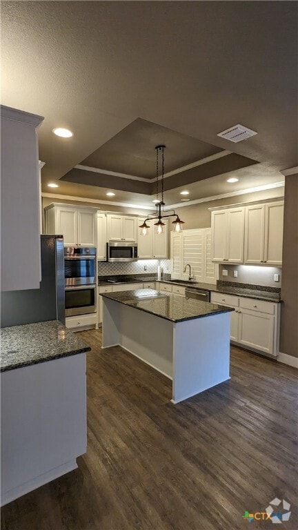 Building Photo - 1359 Dexters Pl